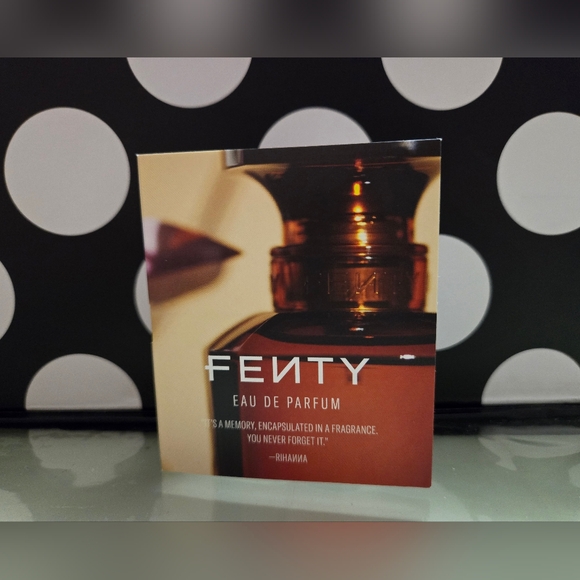 10/$25✨️Fenty EDP✨️ - Picture 1 of 2